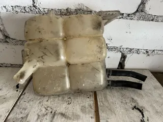 3M5H8K218 Расширительный бачок Mazda 3 BK Арт 80211, вид 3