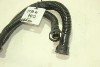 06F103235 Патрубок вентиляции картера Volkswagen Golf 5 2.0л Арт 98003872, вид 2