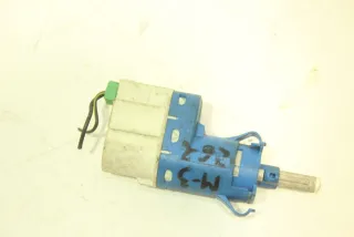  Выключатель концевой (концевик) Mazda 3 BK Арт 98161900, вид 1