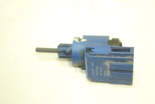 8E0927189E Датчик положения педали сцепления Ford Galaxy 1 restailing Арт 98162156, вид 2