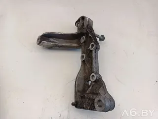 1K0199295F Кронштейн крепления рычага передней подвески Skoda Superb 2 Арт 98184391, вид 1