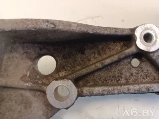 1K0199295F Кронштейн крепления рычага передней подвески Seat Toledo 3 Арт 98184396, вид 2