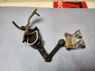 A2139056707, A0009053704 Кронштейн датчика положения кузова Mercedes C W205 Арт 17444, вид 1