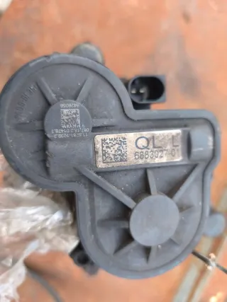 6883033, 34206883033, 34216860397, 6860397 Моторчик ручника (стояночного тормоза) BMW 2 F44 Арт 0357, вид 4