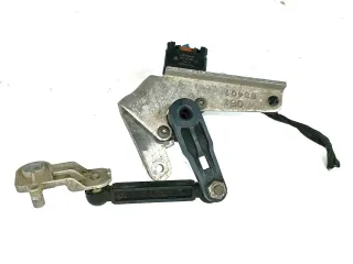 6895467, 6993514 Кронштейн датчика положения кузова BMW X5 G05  (в наличии) Арт 010751, вид 2