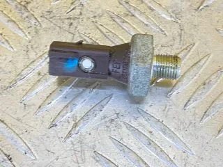 038919081H ДАТЧИК ДАВЛЕНИЯ МАСЛА Volkswagen Tiguan 2 2.0л Арт 17-72-8, вид 1