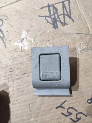 4D0857635 Крючок для одежды Audi A8 D2 (S8) Арт 98639077, вид 1