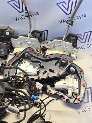 4N0839015, 4N0837016, 4M1959952, 4M1959953, 4N0837059, 4N0837060 Проводка двери Audi E-Tron Арт 9109, вид 2