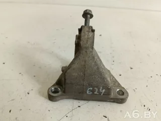 8200801829 Кронштейн полуоси Renault Scenic 3 Арт 99096186, вид 2