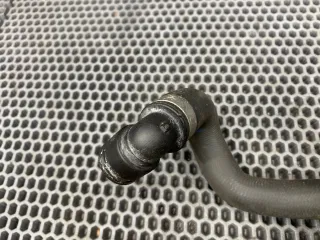 A2055013984 Патрубок расширительного бачка Mercedes C W205 Арт 99777894, вид 4