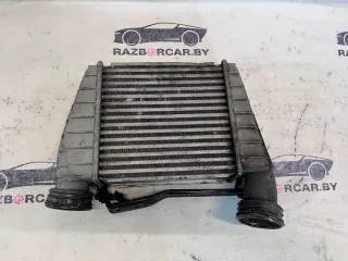 880537B, IA1411, 3DO145788 Интеркулер Volkswagen Phaeton Арт RC-9T