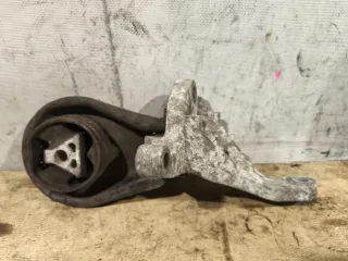  Подушка крепления кпп Mazda 3 BK 1.6л Арт 99796809, вид 3