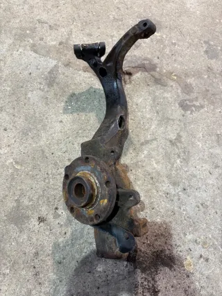  Ступица передняя левая Audi A4 B5 Арт 99897060, вид 1