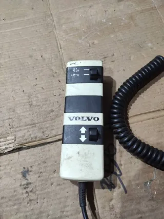 8158376 Пульт управления пневмоподвеской Volvo FL Арт 99988660, вид 2
