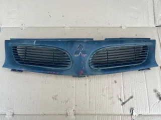  Решетка радиатора Mitsubishi Carisma Арт 99991178, вид 1