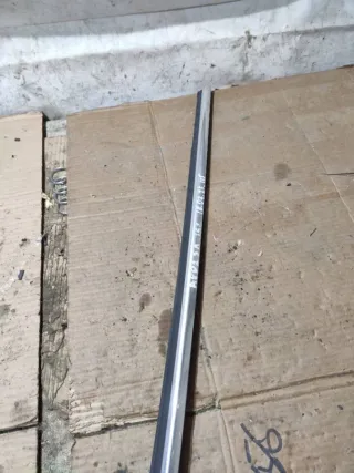  Молдинг стекла двери задней левой наружный Audi A8 D2 (S8) Арт 100083939, вид 3