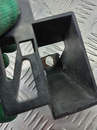 BN8V50151 Кронштейн крепления бампера переднего Mazda 3 BK Арт 100122325, вид 5