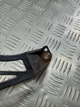 BN8V50151 Кронштейн крепления бампера переднего Mazda 3 BK Арт 100122325, вид 7