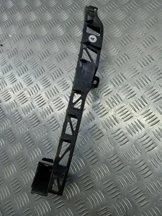 BN8V50161 Кронштейн крепления бампера переднего Mazda 3 BK Арт 100122350, вид 1