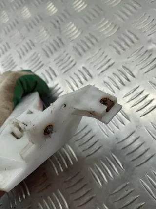  Кронштейн крепления бампера переднего Mazda 3 BK Арт 100122408, вид 5