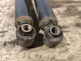  Амортизатор задний Mazda 3 BK Арт 100123839, вид 4