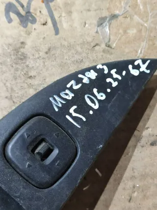  Блок управления стеклоподъемниками Mazda 3 BK Арт 100132114, вид 5