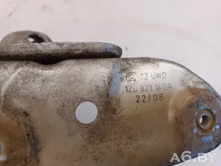 1Z0821142A Кронштейн крепления крыла переднего правого Skoda Octavia A5 restailing Арт 100198411, вид 3