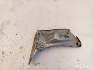 1Z0821142A Кронштейн крепления крыла переднего правого Skoda Octavia A5 restailing Арт 100198411, вид 1