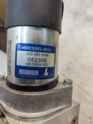 2208000048 Моторчик (насос) подъема крышки багажника (3-5 двери) Mercedes S W220 Арт 101197644, вид 6