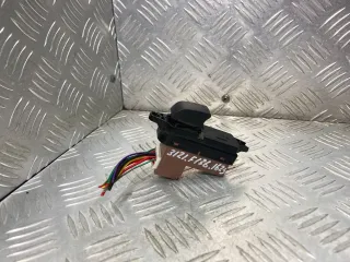  Кнопка стеклоподъемника заднего правого  Mazda 6 1 Арт 3121F1361625, вид 1