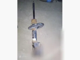  Амортизатор передний левый Mazda 3 BK Арт 127280126, вид 1