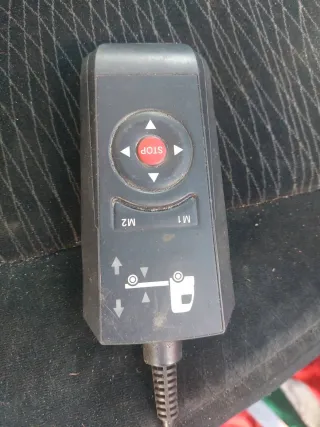 A0058206097,A0058208297 пульт управления пневмоподвеской Mercedes Actros Арт 2840165112500, вид 1