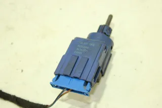 8E0927189E Датчик положения педали сцепления Volkswagen Passat B5 Арт 101552595, вид 2