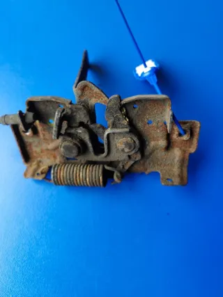  Замок капота Mazda 3 BK Арт 70585042, вид 2