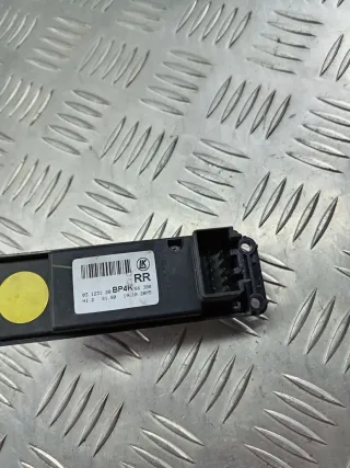 BP4K66380 Кнопка стеклоподъемника заднего правого  Mazda 3 BK Арт 101646362, вид 4
