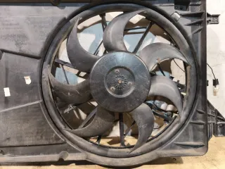 3M5H8C607XA Вентилятор радиатора Mazda 3 BK Арт 101667464, вид 3