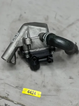 A6110700411, 6110700411 Топливный теплообменник (подогреватель топлива) Mercedes E W210 Арт 4424, вид 2