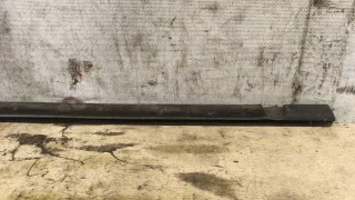  Молдинг стекла двери задней левой наружный Volkswagen Touareg 1 Арт 101791255, вид 5