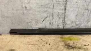  Молдинг стекла двери задней левой наружный Volkswagen Touareg 1 Арт 101791255, вид 6