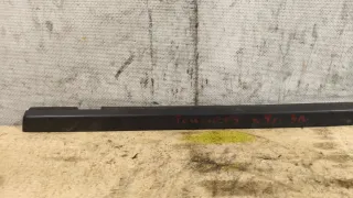  Молдинг стекла двери задней левой наружный Volkswagen Touareg 1 Арт 101791255, вид 2