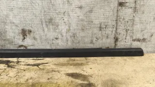  Молдинг стекла двери задней левой наружный Volkswagen Touareg 1 Арт 101791255, вид 3