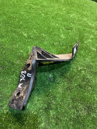 9805295480 Кронштейн крепления крыла переднего правого Citroen C4 Cactus restailing Арт 101972474, вид 1