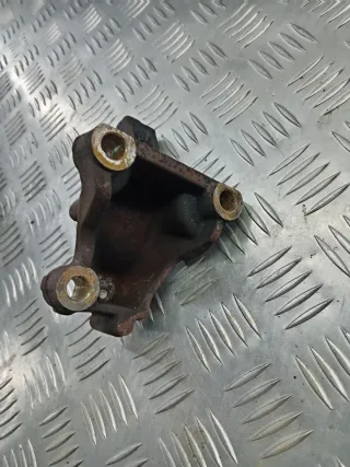 91610070A Кронштейн полуоси Mazda 3 BK Арт 102063746, вид 3