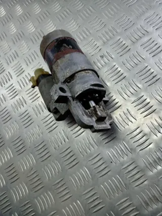 L813,M000T90981 Стартер Mazda 3 BK 2.0л Арт 102064957, вид 4