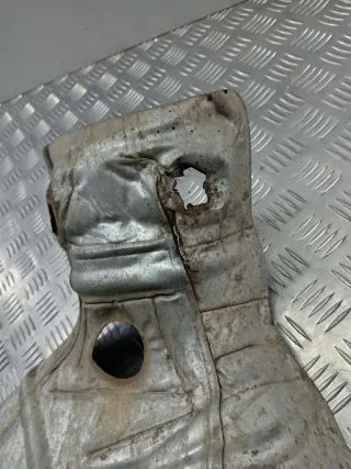  Защита (экран) выпускного коллектора Mazda 3 BK 2.0л Арт 102064998, вид 5