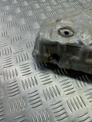  Защита (экран) выпускного коллектора Mazda 3 BK 2.0л Арт 102064998, вид 4