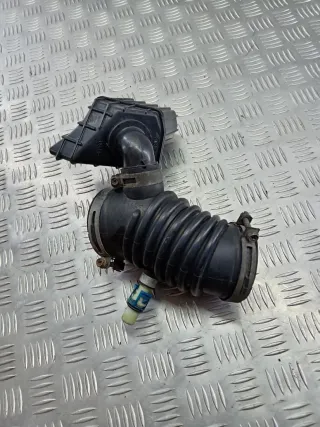  Патрубок воздушного фильтра Mazda 3 BK Арт 102065406, вид 1