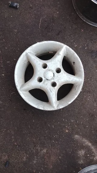  Диск литой Mazda 121 1 Арт 102214466