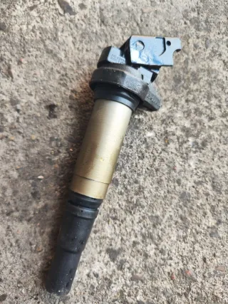  Катушка зажигания Peugeot 308 2 1.6л THP Арт 102215279, вид 2