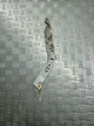  Кронштейн крепления бампера заднего Mazda 3 BK Арт 102219991, вид 1